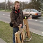 Andrius su savo "medinuku".