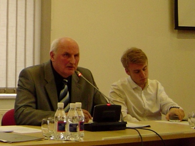 A. Gorodeckui (kairėje) nepavyko valstybės sąskaita pamaloninti dviejų savo komisijos narių. (silutesetazinios.lt archyvo nuotr.)