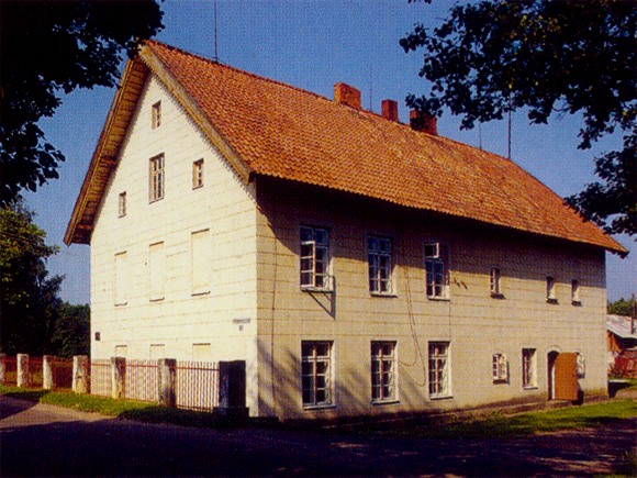 Namas Macikuose, kuriame veikia H. Zudermano ekspozicija. (Šilutės Hugo Šojaus muziejaus nuotr.)