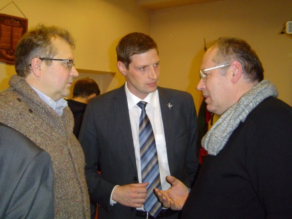K. Mažeika (centre) kalba apie permainų būtinybę ne tik žvejyboje, bet ir žuvivaisoje. (Oresto Lidžiaus nuotr.)